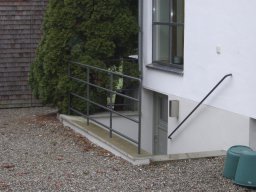 Aussengelaender lackiert-044